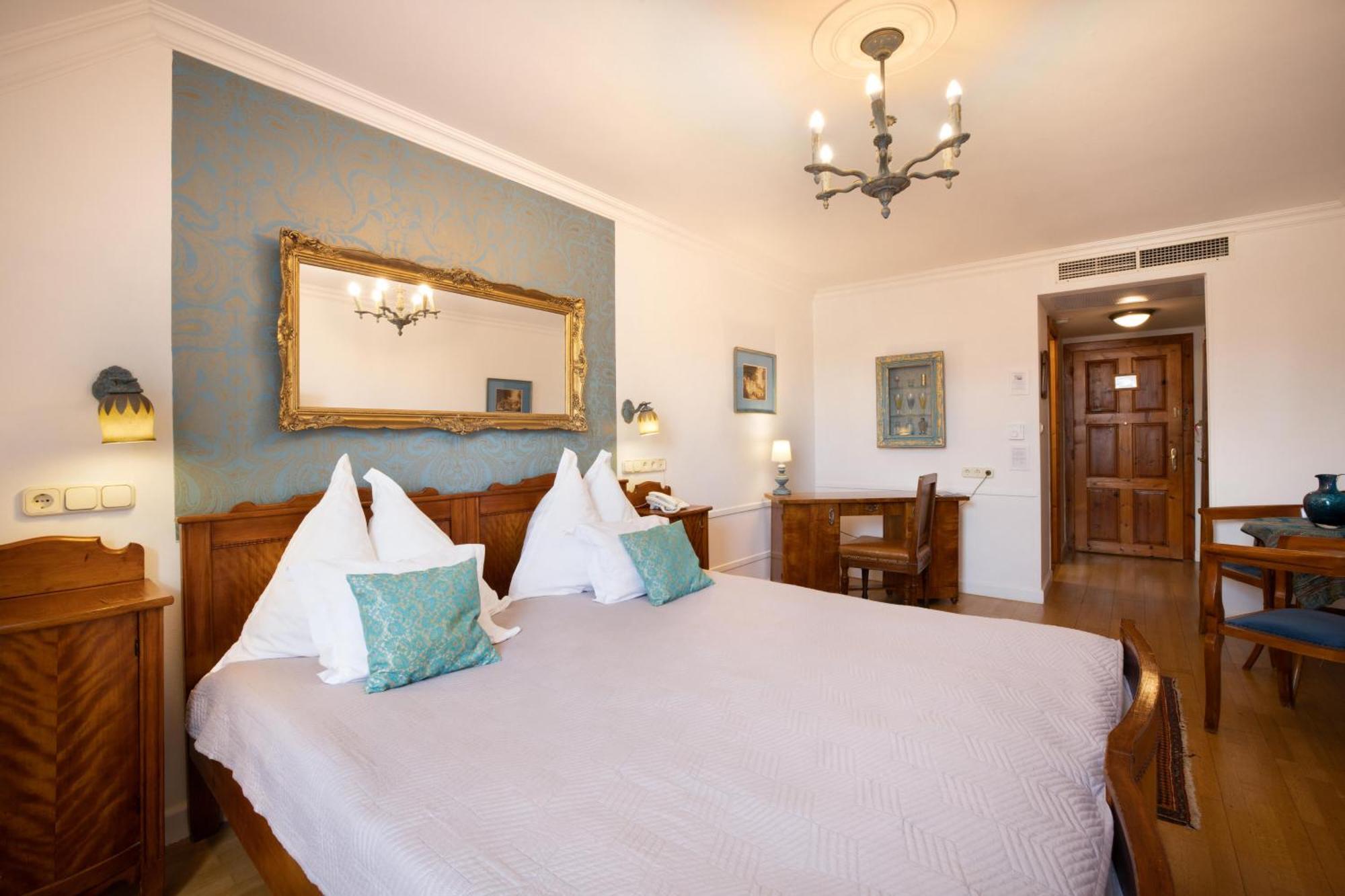Boutique Hotel Szarcsa Szekesfehervar Exterior photo