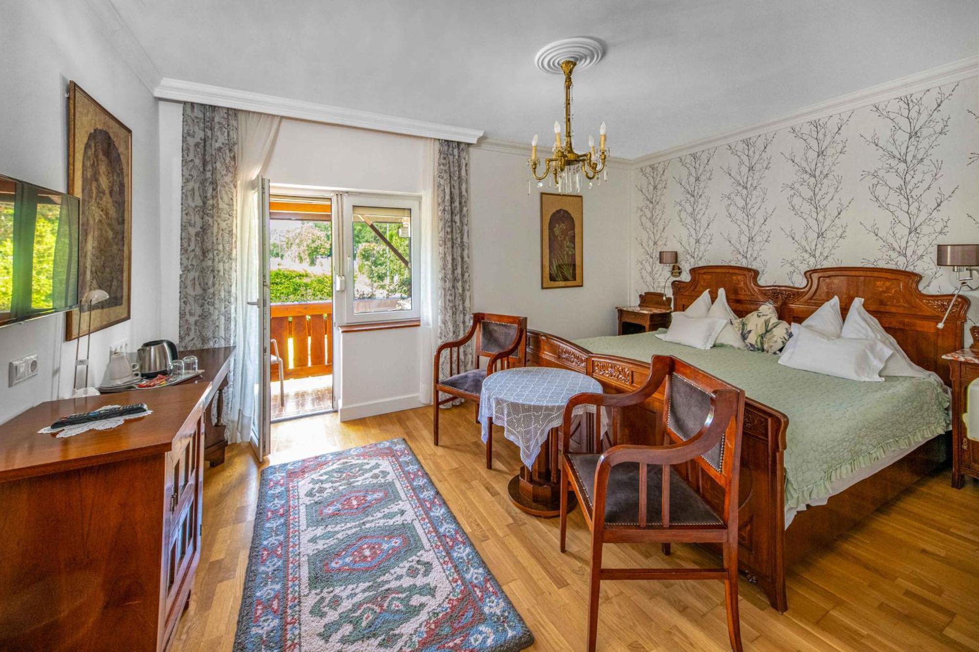 Boutique Hotel Szarcsa Szekesfehervar Exterior photo